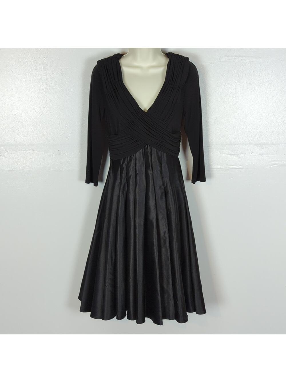 Eliza J Retro Inspired Dress - Picture 1 of 11